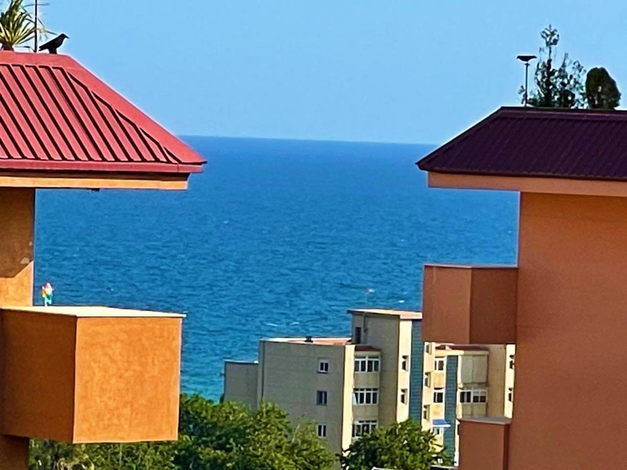 Apartamento Con Piscina Y Gran Terraza Con Vistas - Muy Cerca De La Playa, El Centro Y La Estacion Vilassar De Mar Exterior photo